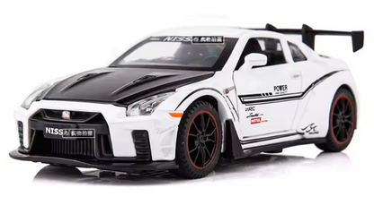 Nissan GTR R35 1:18