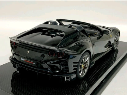 Ferrari 812 Competizione Aperta 1:18 + maqueta gratis